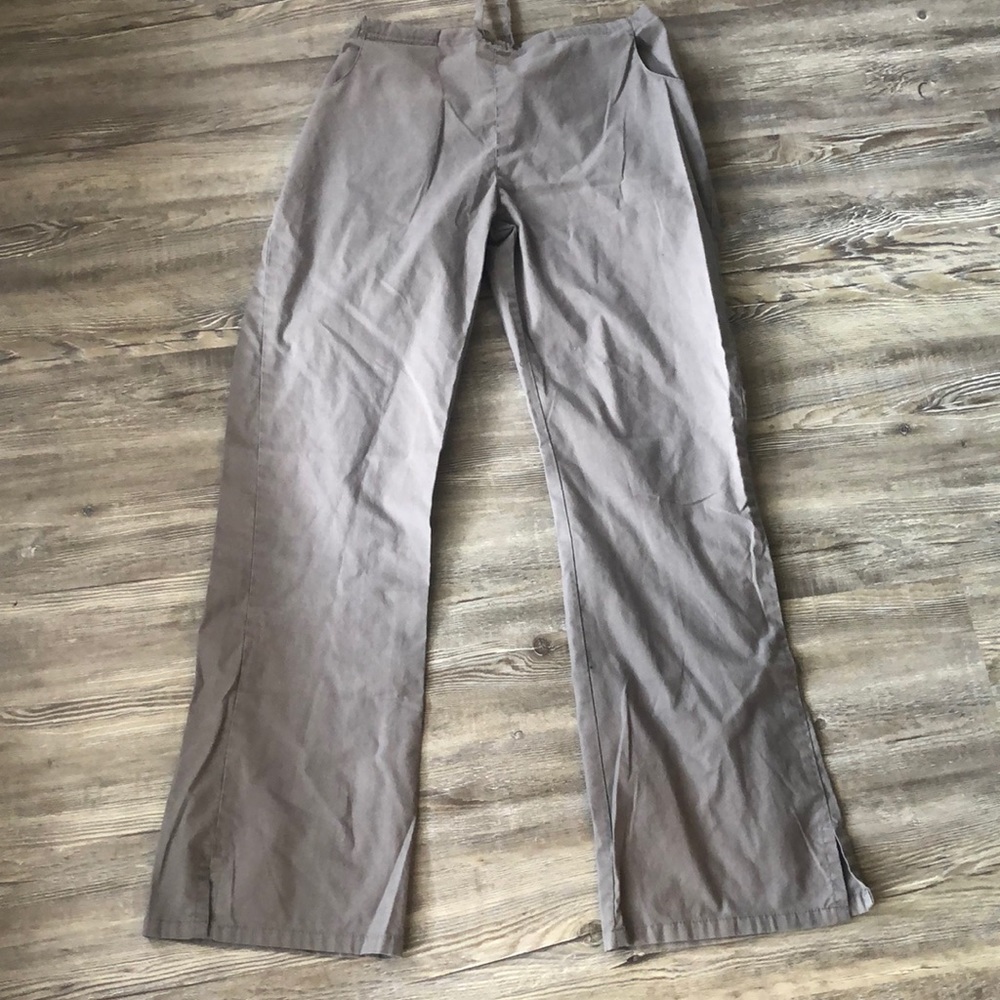 Scrub pants